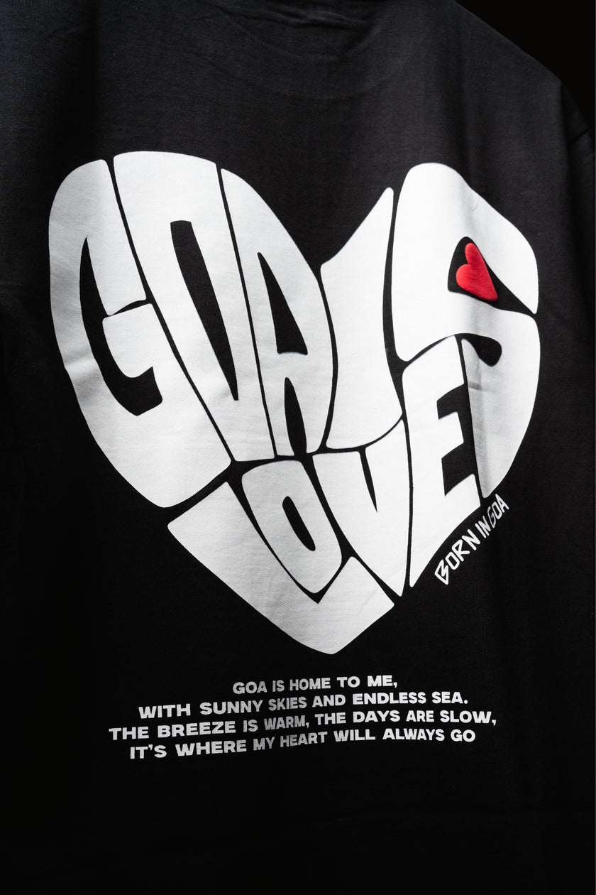 Goa is love puffed heart Oversized t-shirt (Black)