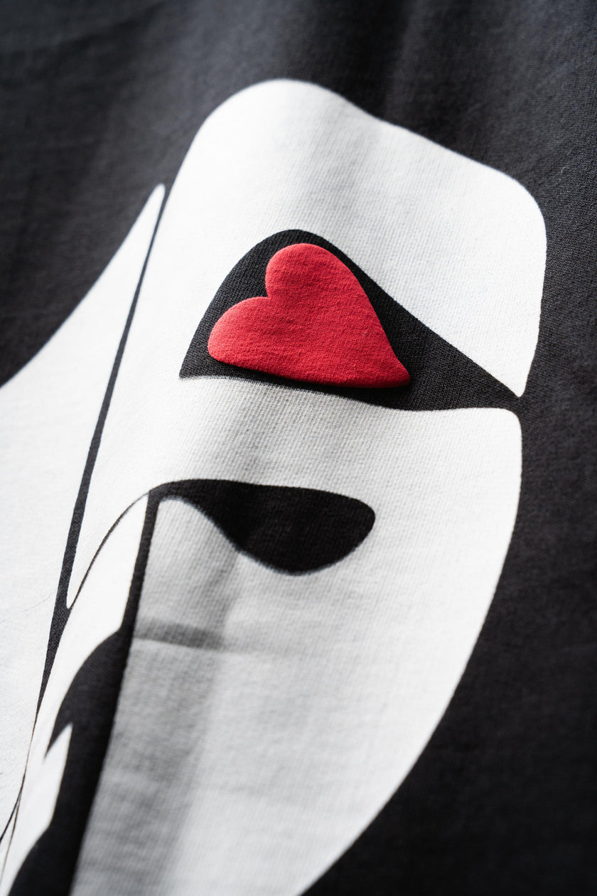 Goa is love puffed heart Oversized t-shirt (Black)